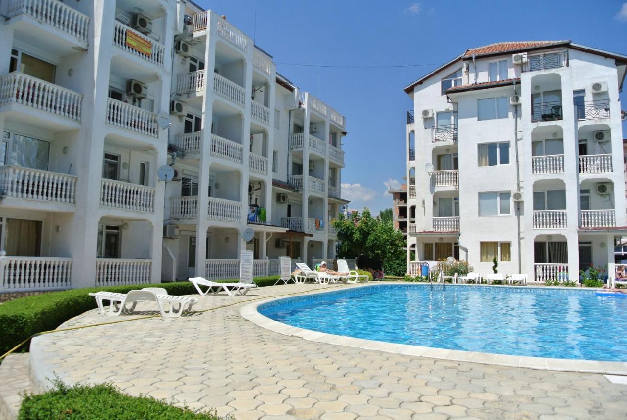 Bravo 5 Holiday Home Сонячний Берег Екстер'єр фото