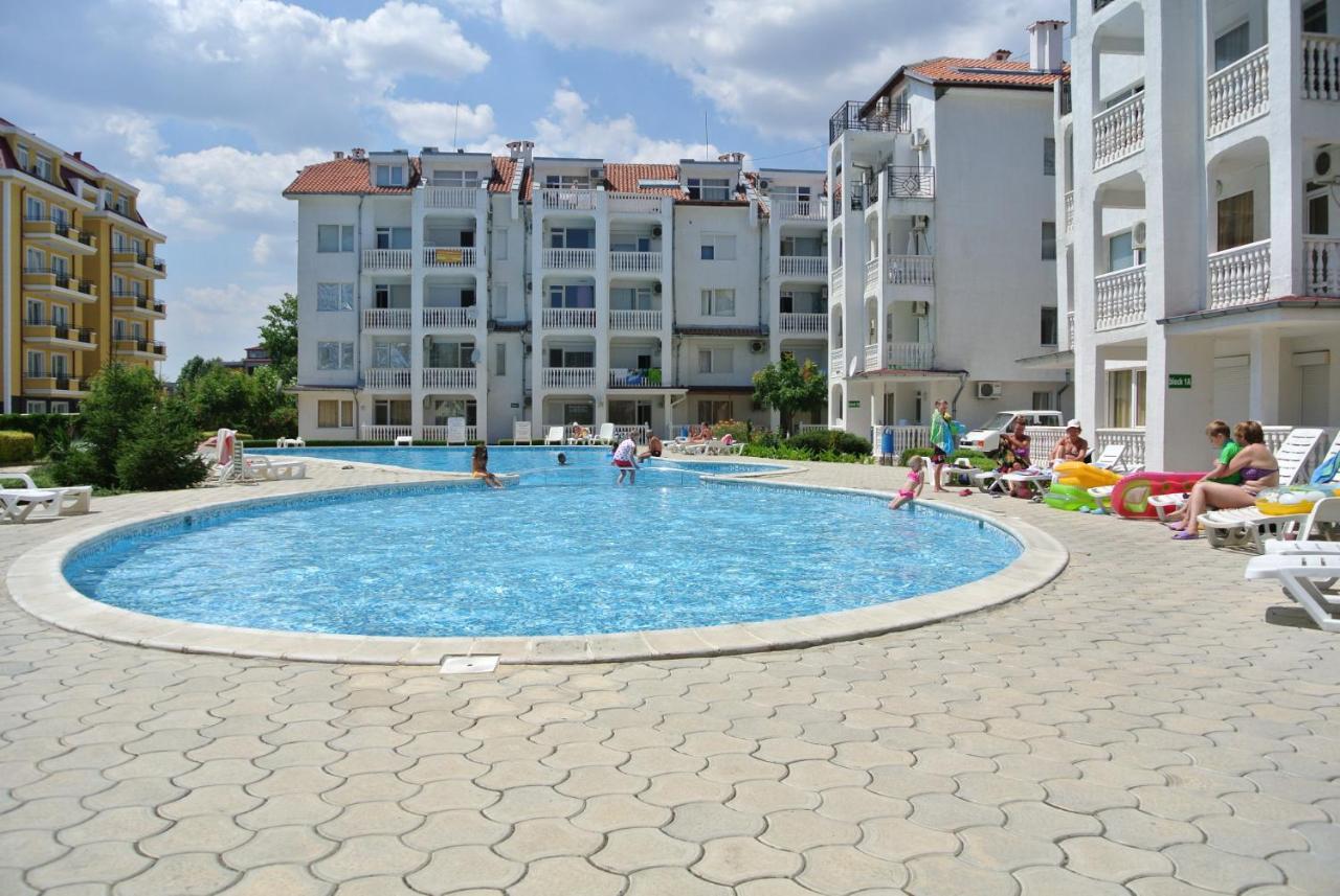 Bravo 5 Holiday Home Сонячний Берег Екстер'єр фото
