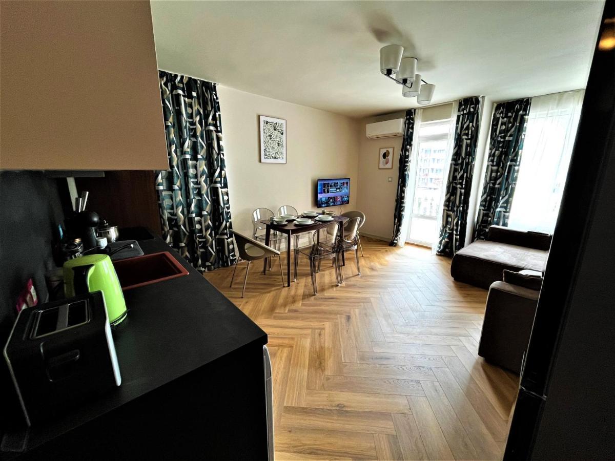 Bravo 5 Holiday Home Сонячний Берег Екстер'єр фото
